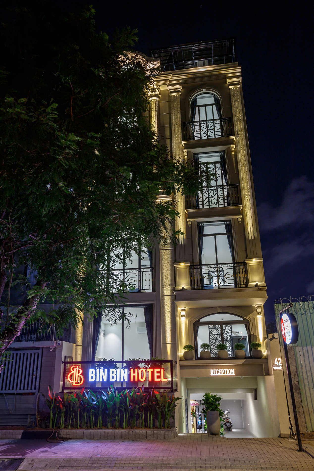 Bin Bin Hotel 1 - 5